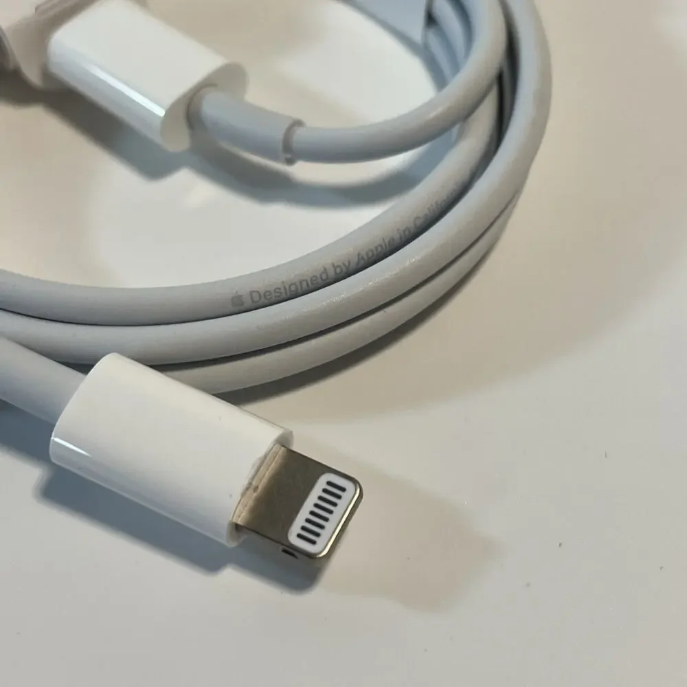 Genuine Apple 20W USB-C Power Adapter Block Box & USB-C to Lightning Cable Set
